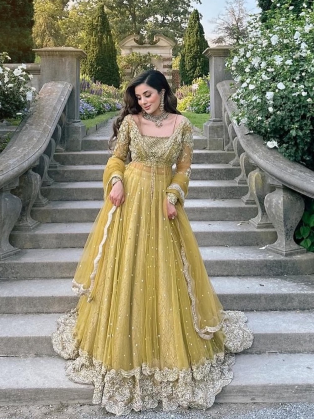 PAKISTANI DESIGNER CUSTOM FORMAL WEDDING DRESS INDIAN - Picture 1 of 14